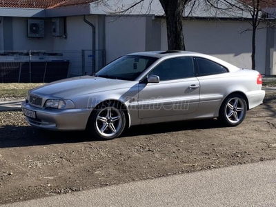 VOLVO C70 2.0 T Coupe Nagyon szép állapotban. : 235 000 km