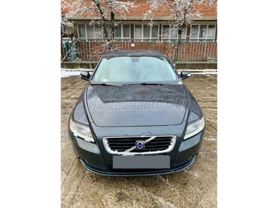 VOLVO S40 1.6 Momentum