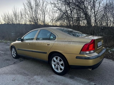 VOLVO S60 2.4 (Automata) 136.000 Km. magyarországi