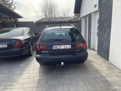 VOLVO V40 1.9 D