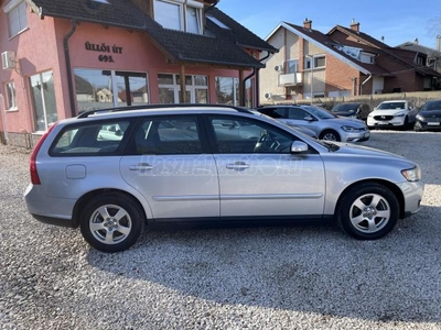 VOLVO V50 1.8 Summum 158000km.Facelift.Tempomat.Ülésfűtés!