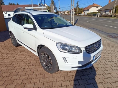 VOLVO XC60 2.4 D [D5] Summum Geartronic