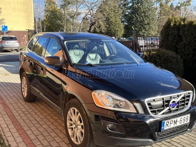 VOLVO XC60 2.4 D Momentum