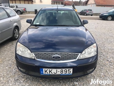 Ford Mondeo 2.0 TDCi Ghia Executive Vonóhorogga...