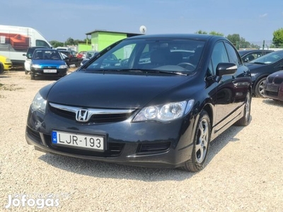 Honda Civic 1.8 Es MO-I Digit Klíma Friss Műsza...