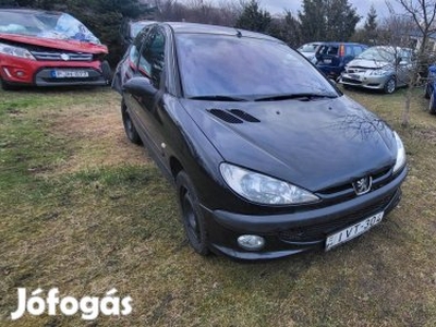 Peugeot 206 1.4 Look Indul!