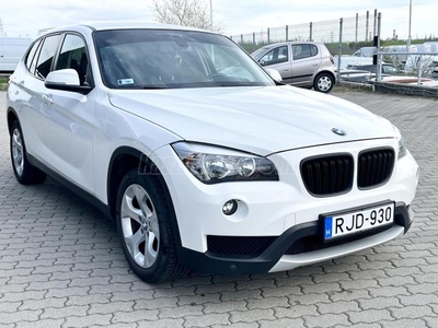 BMW X1 sDrive16d TÉLI-NYÁRI GUMI GARNITÚRA. ÚJ KUPLUNG+KETTŐSTÖMEGŰ. ÚJ TÁRCSA+BETÉT ELŐL HÁTUL.