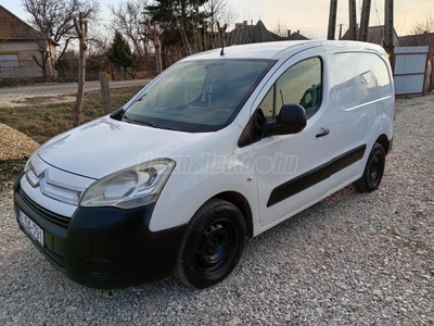 CITROEN BERLINGO 1.6 HDi 600 Szerviz könyv. Jó állapotban