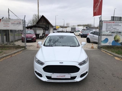 FORD MONDEO 2.0 TDCi Business SZERVIZKÖNYV