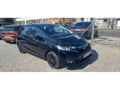 HONDA JAZZ 1.5 Dynamic CVT 2 kulcs. 8 db alufelnis kerék. magyarországi. automata