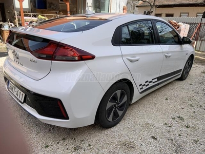 HYUNDAI IONIQ hybrid 1.6 GDi Comfort+Navigációs cs. DCT Automata!Navi!Infinity nagy zene!Adaptív tempomat!Radar+Kamera!Foly.Karbantartot