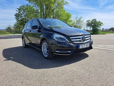 MERCEDES-BENZ B-OSZTÁLY B 160 CDI