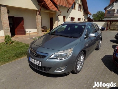 Opel Astra J Sports Tourer 1.7 CDTI Sport