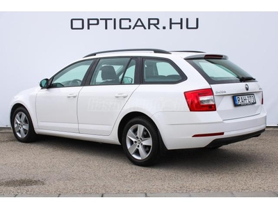 SKODA OCTAVIA Combi 1.6 CR TDI Style Navi!APP!Ülésfűtés!Radar!Mo-i!1.Tulaj!83.577Km!ÁFÁ-s!THM9.9%!