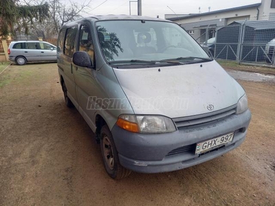 TOYOTA HI-ACE Hiace 2.4 TD 4x4 Panel Van Toyota Hiace 2.4TD 4x4