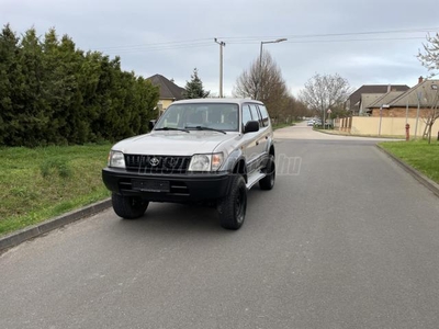 TOYOTA LAND CRUISER 3.0 TD LX KJ 95 Szép megkímélt állapot-Végig vezetett szervízmúlt