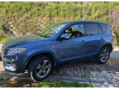 TOYOTA RAV 4 Rav4 2.2 DCAT Executive Navi (Automata)