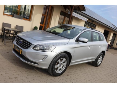 VOLVO XC60 2.0 D [D4] Momentum Geartronic FWD Mo-i - EGYGAZDÁS - VÉGIG MÁRKASZERVIZES (NAGYSZERVIZ)!