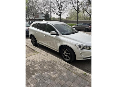 VOLVO XC60 2.0 D [D4] Ocean Race Geartronic FWD