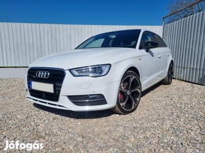 AUDI A3 1.6 TDI Attraction S-tronic DPF S-LINE!...