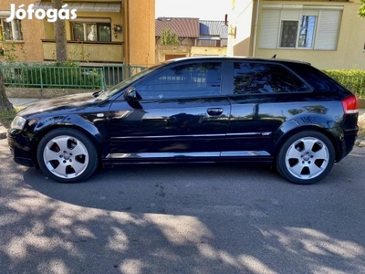 AUDI A3 2.0 PD TDI Ambition DSG S-line!! F-1 vá...