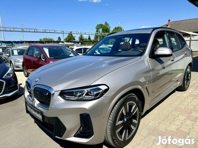 BMW IX3 6200Km!Garanciás!Összes vezetés segítő...