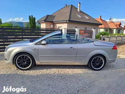 Ford Focus Coupe Cabriolet 2.0 Titanium Sok EXT...