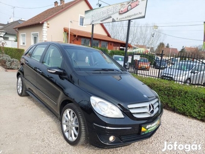 Mercedes-Benz B 200 !!Ajándék Pihentető Napok C...