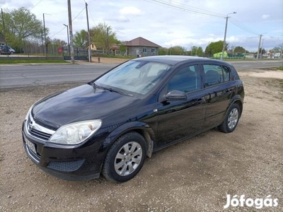 Opel Astra H 1.4 Enjoy Vezetett szervízkönyves