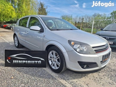 Opel Astra H 1.6 150 000 km-es megbízható csalá...