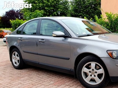 Volvo S40 1.6 HDI 109LE/5Liter Magyarországi 0-km-től-SZ.Könyv!