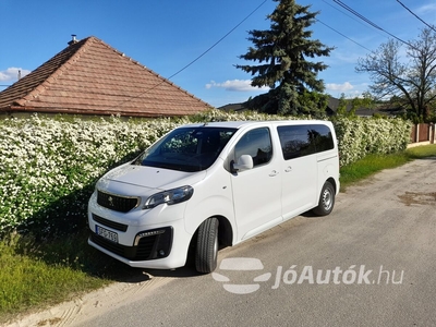 PEUGEOT Traveller