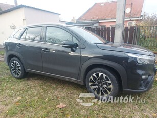 SX4-S-CROSS PANORAMA-