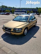 Volvo S60 2.4T AWD