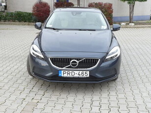 V40 20-T3-MOMENTUM