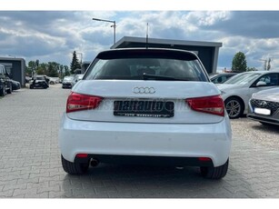 AUDI A1 Sportback 1.6 TDI DPF Attraction