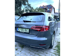 AUDI A3 Sportback 1.4 TFSI Sport S-tronic e-tron 40