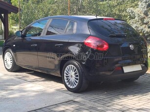 FIAT BRAVO 1.4 16V Dynamic /M.O-i!140e.KM!ELSŐ TULAJ!DIG KLÍMA!SZERVIZKÖNYV!2DB KULCS!FRISS MŰSZAKI VIZSGA!