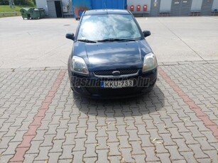 FORD FIESTA 1.4 Ghia