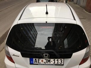 HONDA JAZZ 1.2 S Újszerű szép megkímélt autó. első német nő tulajdonostól!