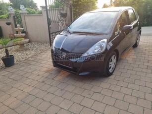 HONDA JAZZ 1.4 Elegance Vizsgas . Igazolt km