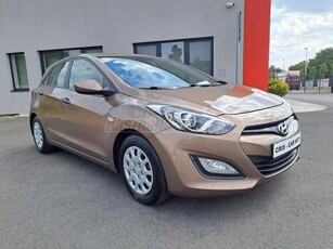 HYUNDAI I30 1.4i Life edition 113e.Km!