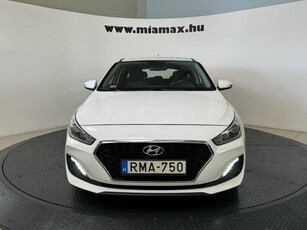 HYUNDAI I30 1.6 CRDi LP Life RMA-750 magyar. 1 tulaj. végig vezetett szervizkönyves. ÁFA-s