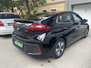 HYUNDAI IONIQ plug-in 1.6 GDi Premium DCT