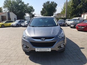 HYUNDAI IX35 2.0 CRDi HP Style 2WD +184 LE+2 ÉV GARANCIÁVAL+1.TULAJ+SZ.KÖNYV+FÉLBŐR+RADAR+TEMPOMAT+GYÖNYÖRŰ+