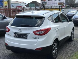 HYUNDAI IX35 2.0 CRDi LP Premium 2WD +FestetlenHibátlan+VONÓHOROG+NAVI+KAMERA+18'ALU+Tempomat++1Tulaj