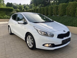 KIA CEE'D 1.6 GDI EX SZERVIZKÖNYV 156000KM ÚJ TIPIS