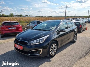 KIA CEE'D SW 1.6 CRDI Limitált Prémium 3 év gar...