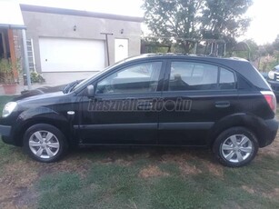 KIA RIO 1.4 EX