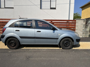 KIA RIO 1.4 LX Base (Automata)